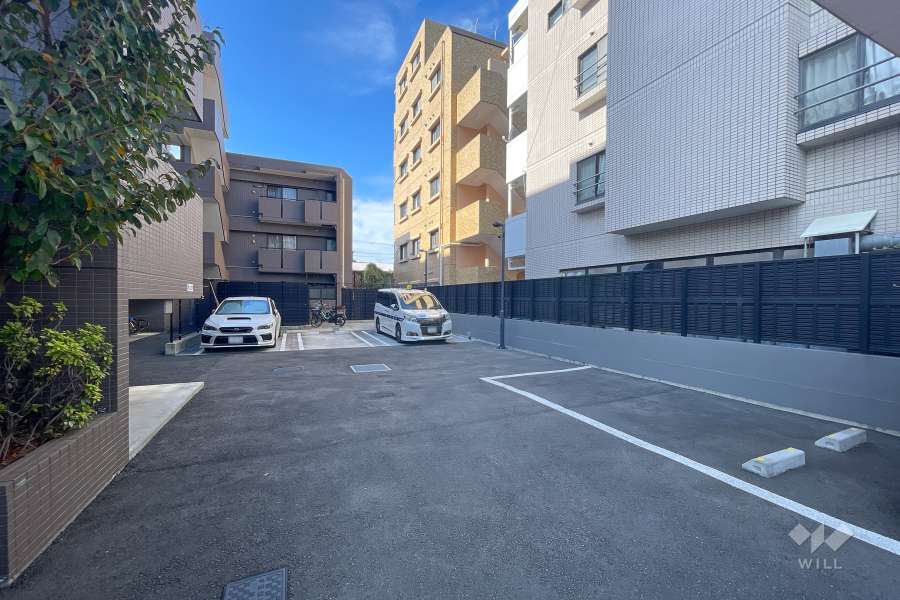 敷地内駐車場（屋外平面式）