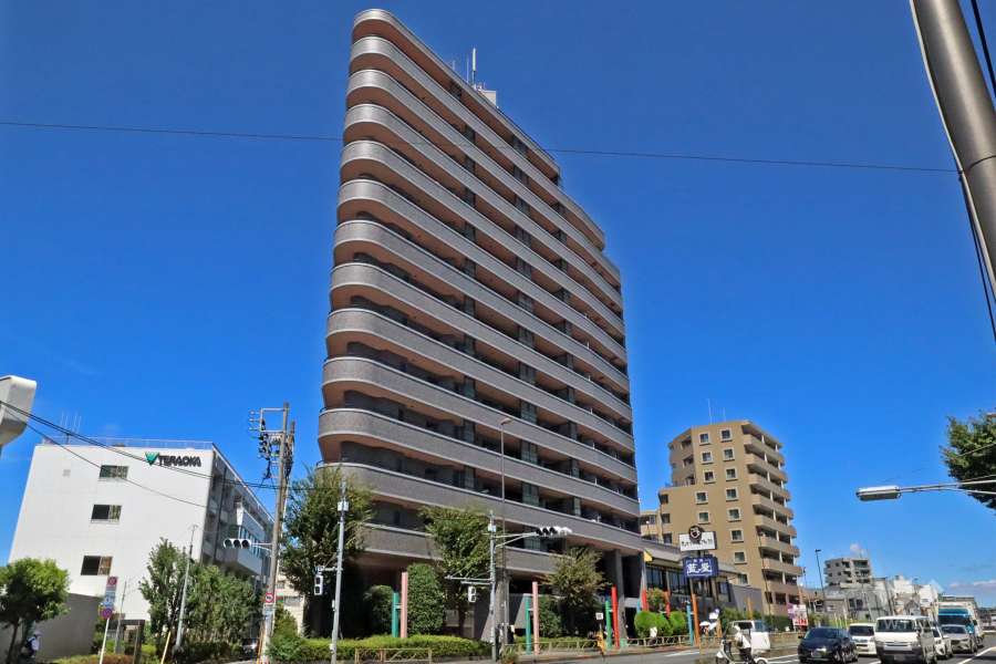 ライオンズプラザ久が原の外観(南側から)