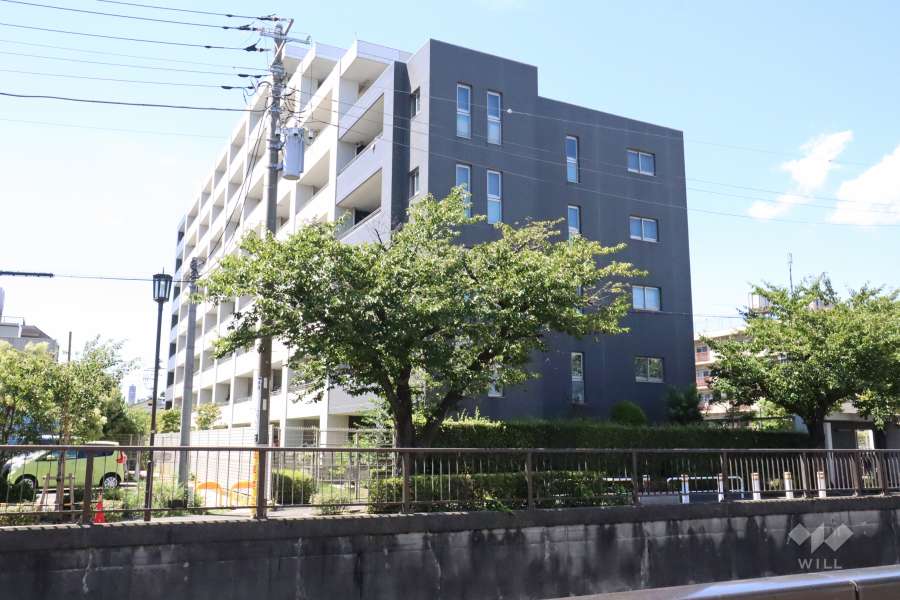 オーベル久が原の外観(南東側から)　　