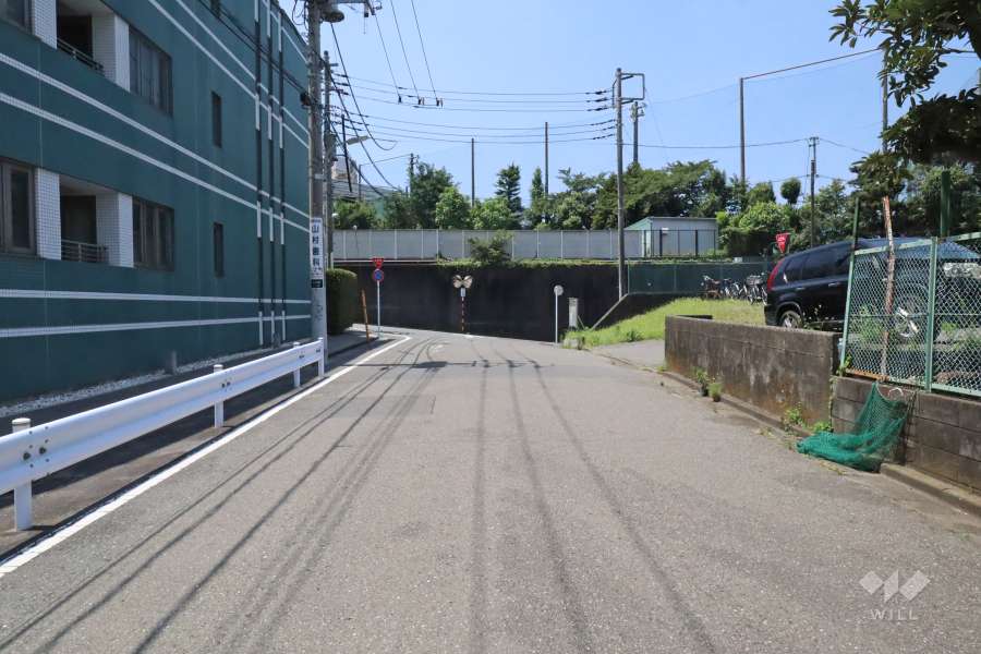 敷地北西側の前面道路　