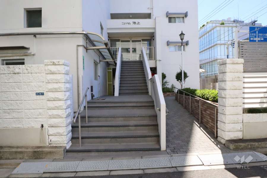 エントランスアプローチ