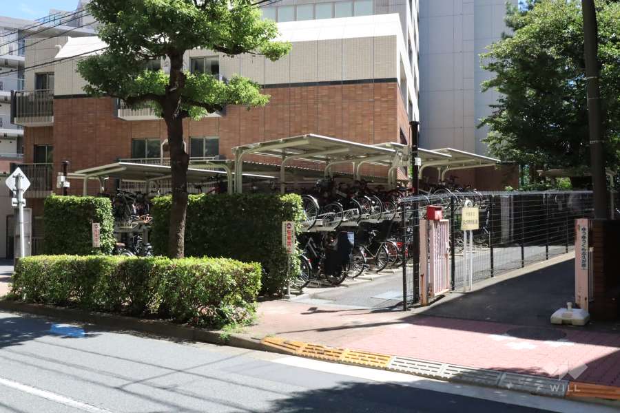 駐輪場（屋根付き）