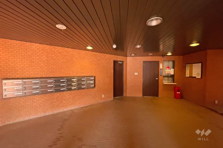 共用ポストと管理人室