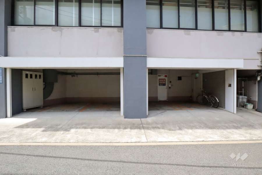 敷地内駐車場（屋内平面式）