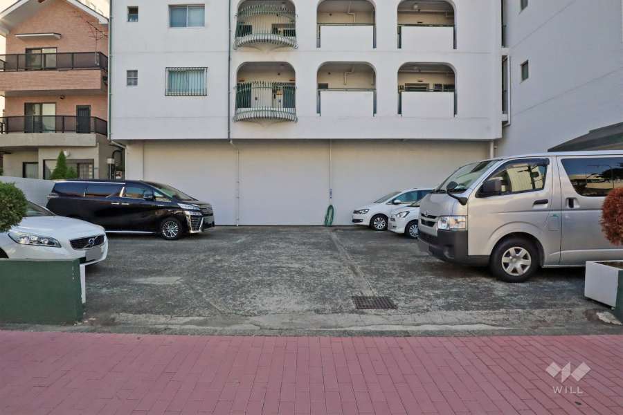 敷地内駐車場（屋外平面式）