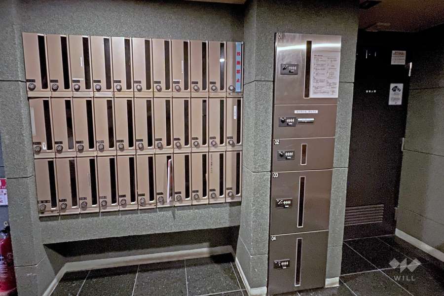 宅配ボックスと共用ポスト