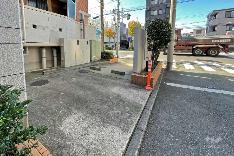 敷地内駐車場（屋外平面式）