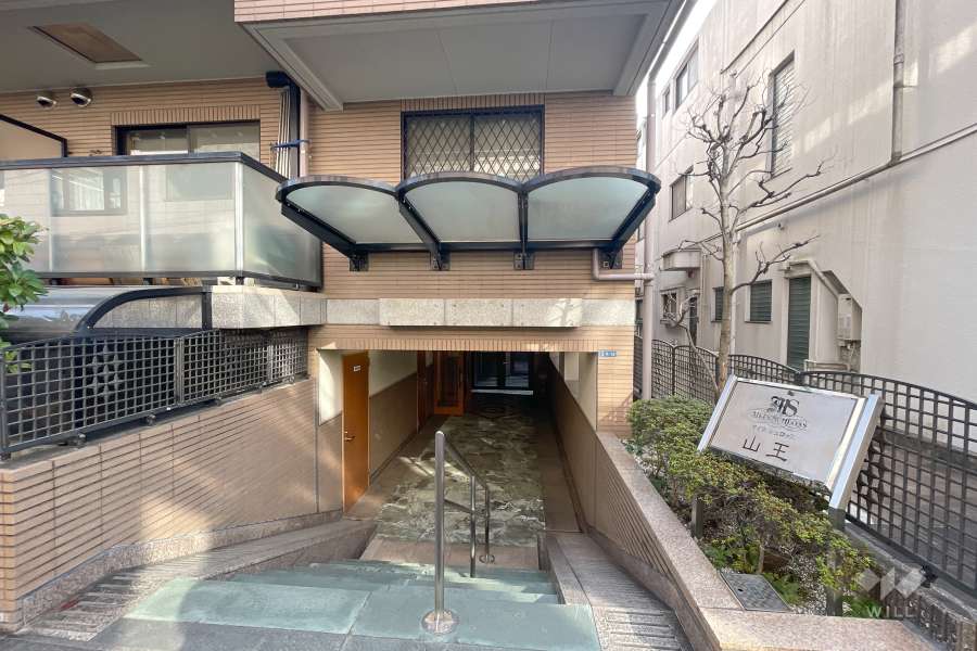 エントランスアプローチ　