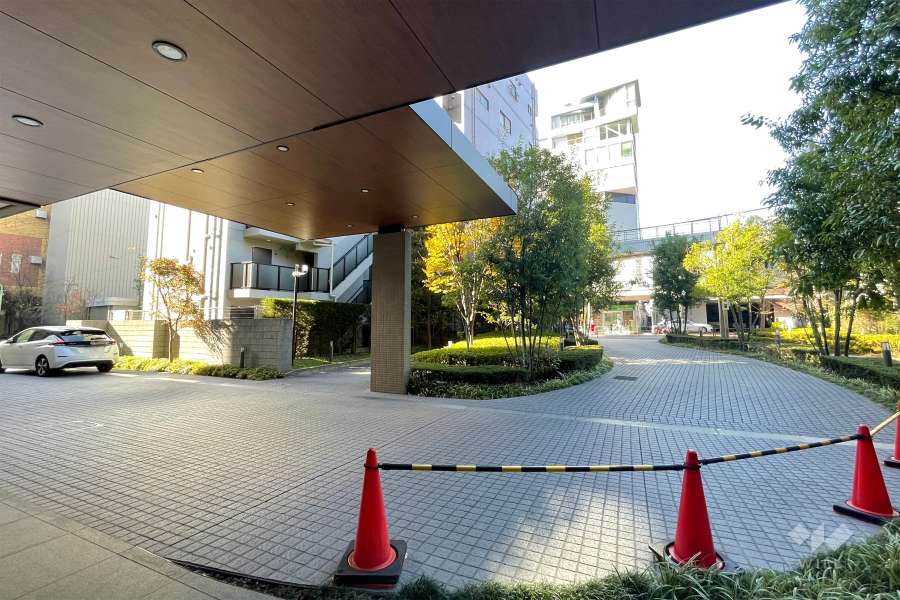 車寄せスペース