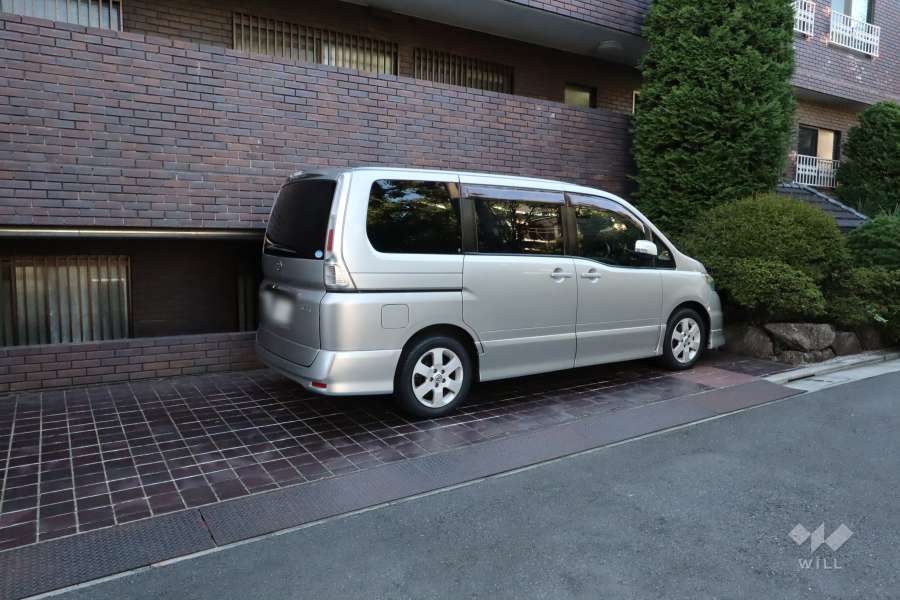 敷地内駐車場（屋外平面式）