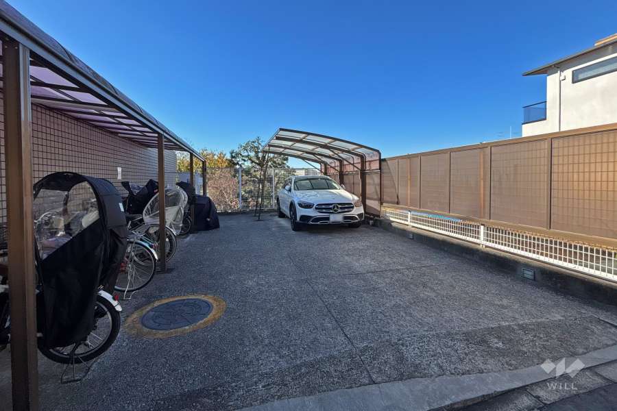 敷地内駐車場（屋外平面式）