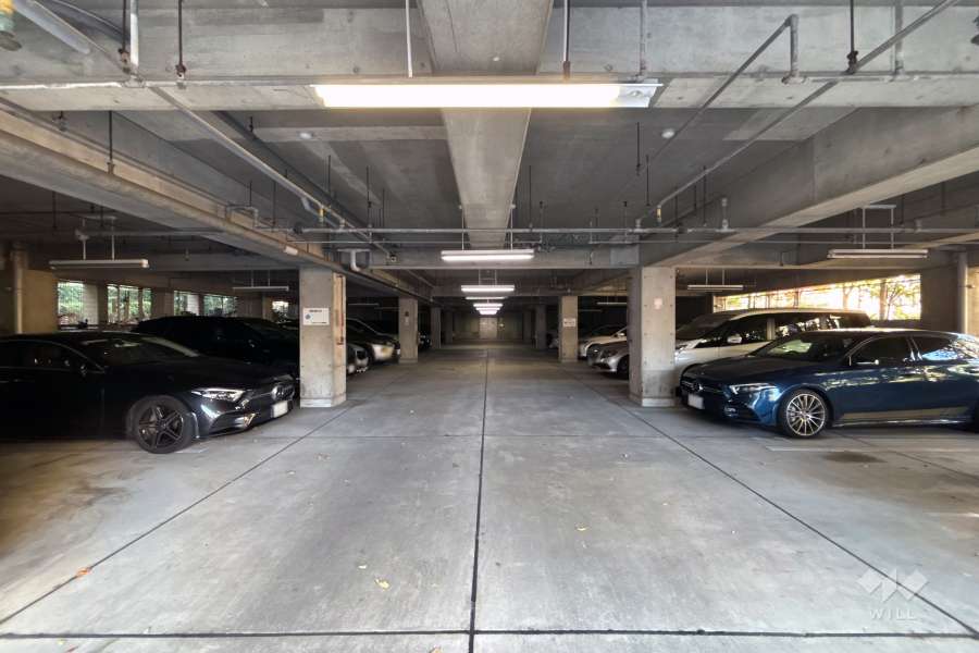 敷地内駐車場（屋内平面式）