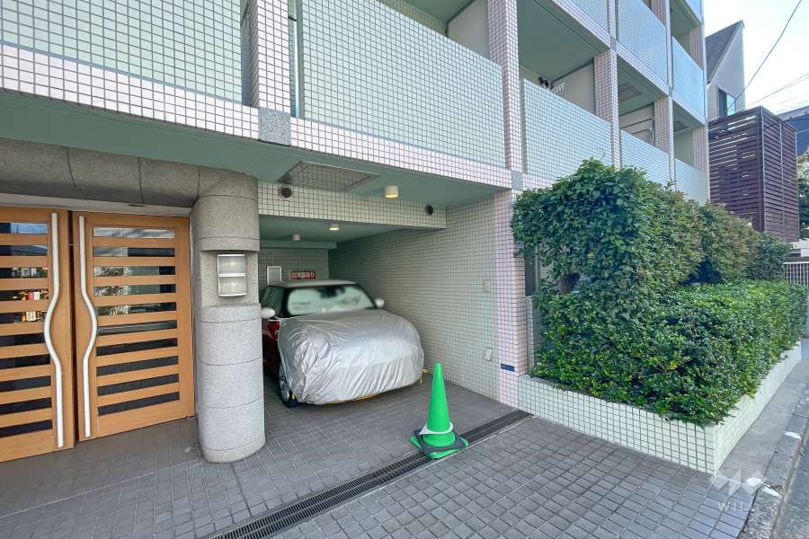 敷地内駐車場（屋内平面式）