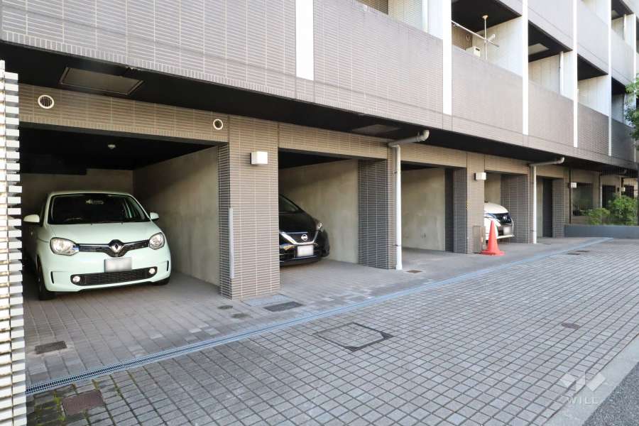 敷地内駐車場（屋内平面式）
