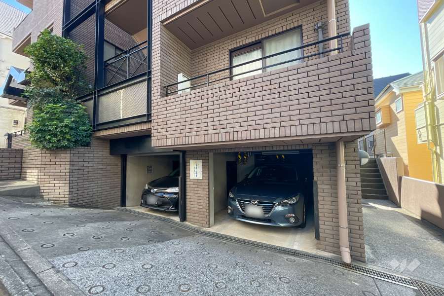 敷地内駐車場（屋内平面式）