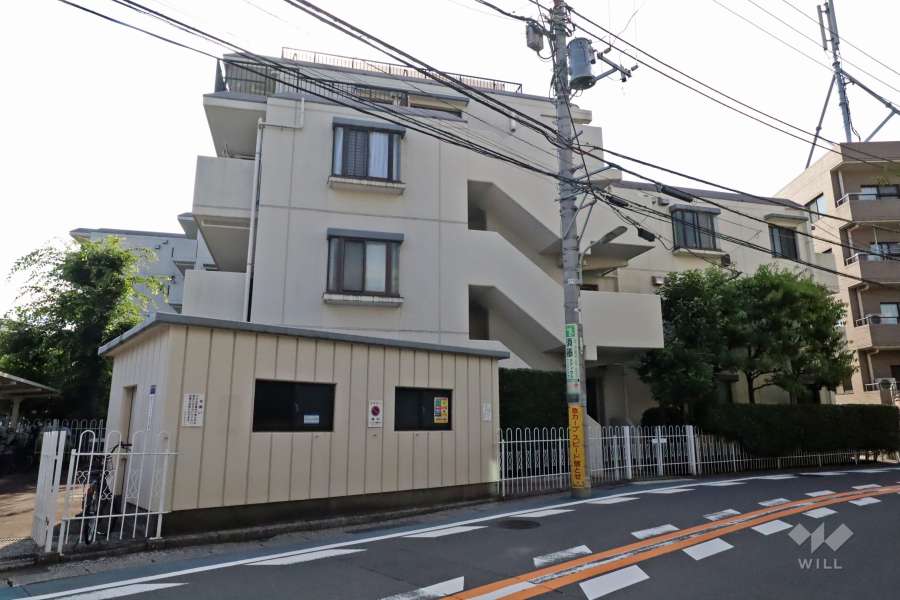 ペアパレス上池台NO2の外観（南東側から）