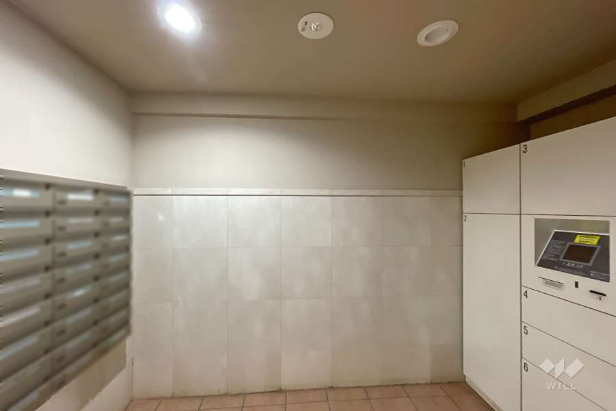 宅配ボックスと共用ポスト　