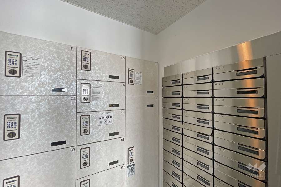 共用ポストと宅配ボックス　