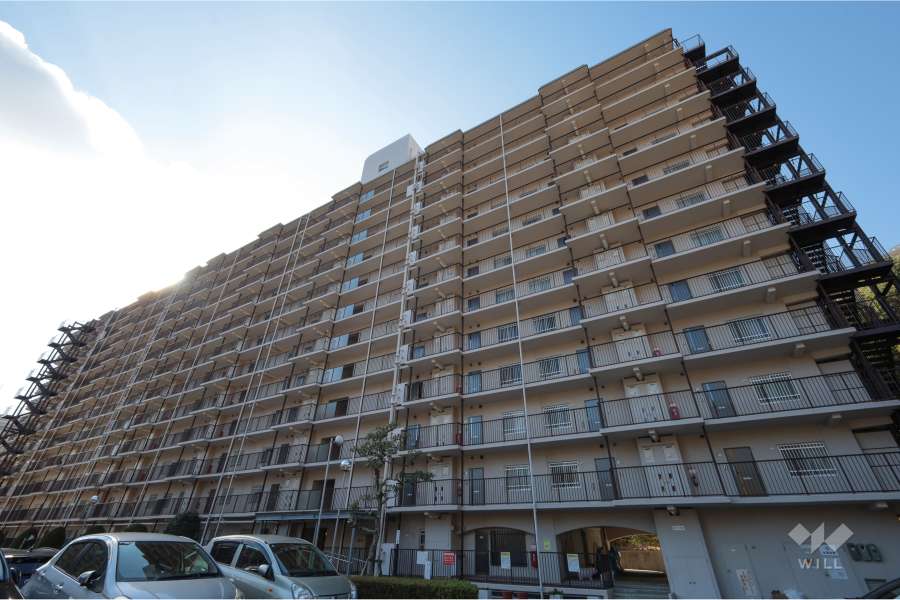 ジャルダン宝塚中山台弐番館A棟の外観（北東側から）