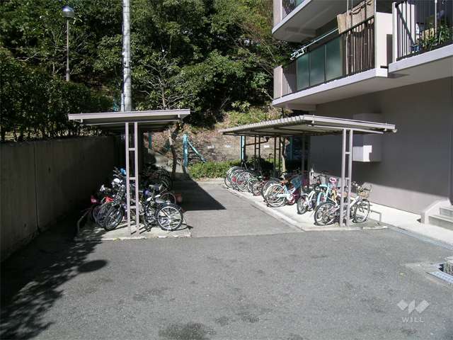 駐輪場（屋根付き）