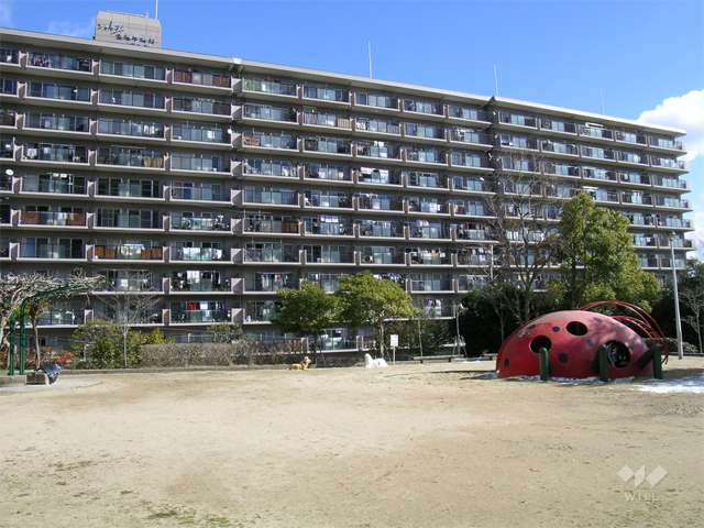 すぐ西側には『中山中央公園』があります