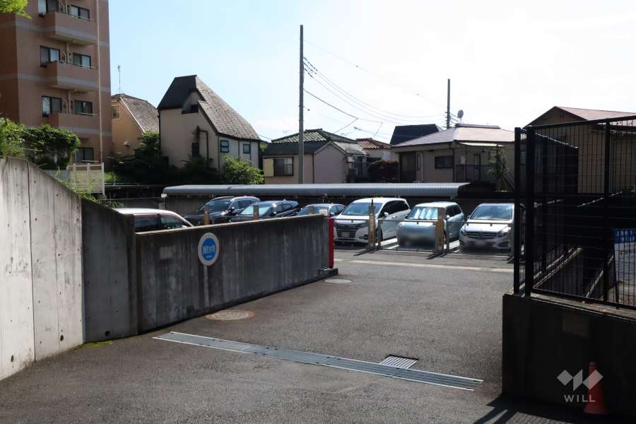 敷地内駐車場（屋外平面式）