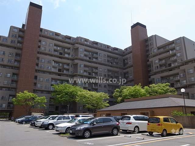 ベルヴェデールイトーピア武庫川マンションの外観（北西側から）