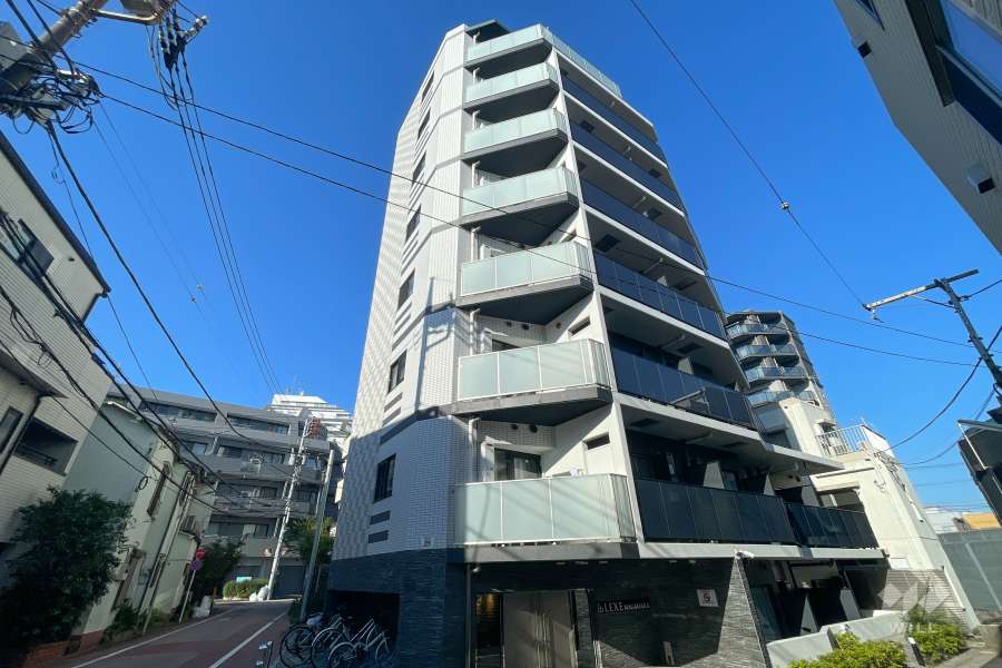 レグゼ長原の外観（東側から）