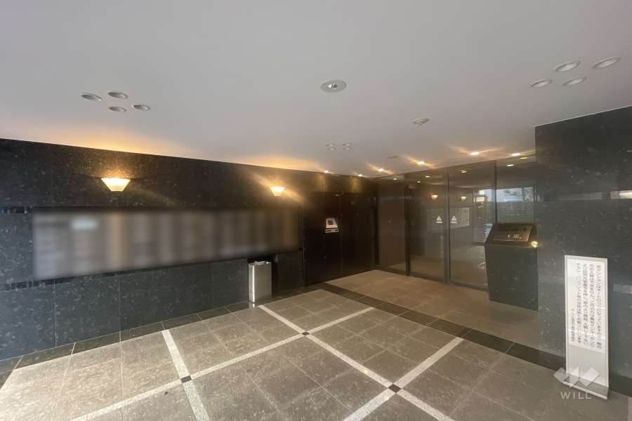 エントランスはオートロック付きです。