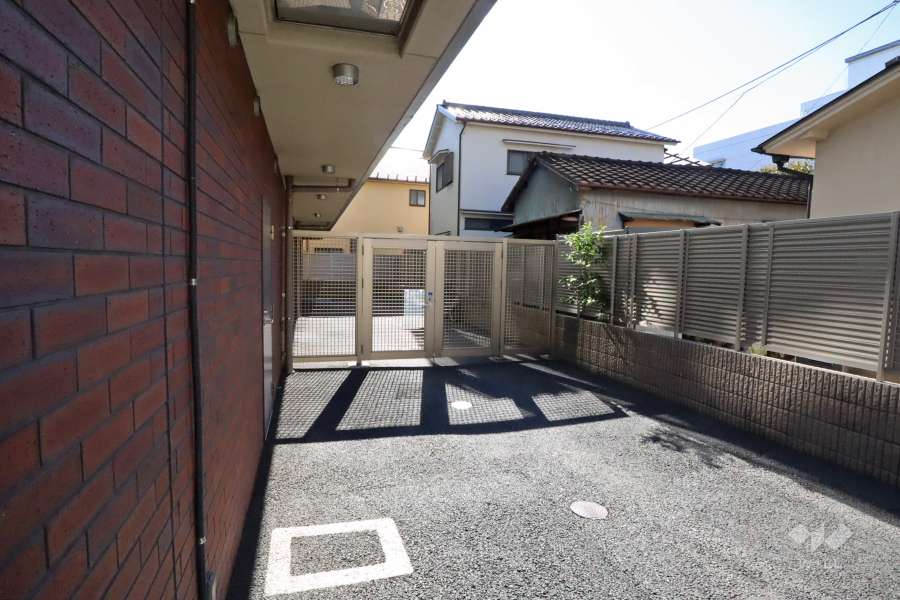 駐輪場の出入り口