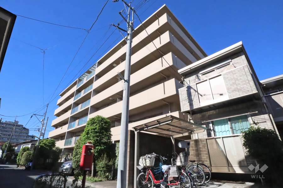 クレッセント多摩川２の外観（南東側から）