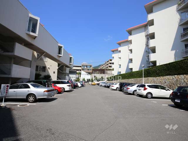 敷地内駐車場（屋外平面式）