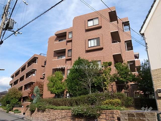アールヴェール上甲東園の外観（南西側から）