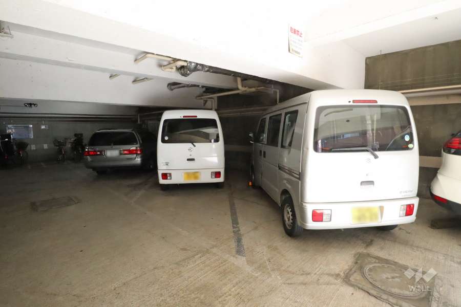 敷地内駐車場（屋内平面式）　