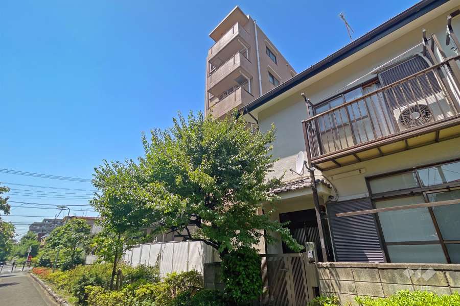 エクラン西蒲田の外観（南東側から）