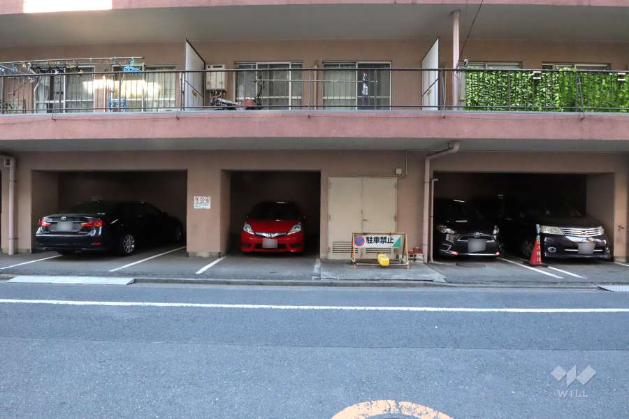 敷地内駐車場（屋内平面式）