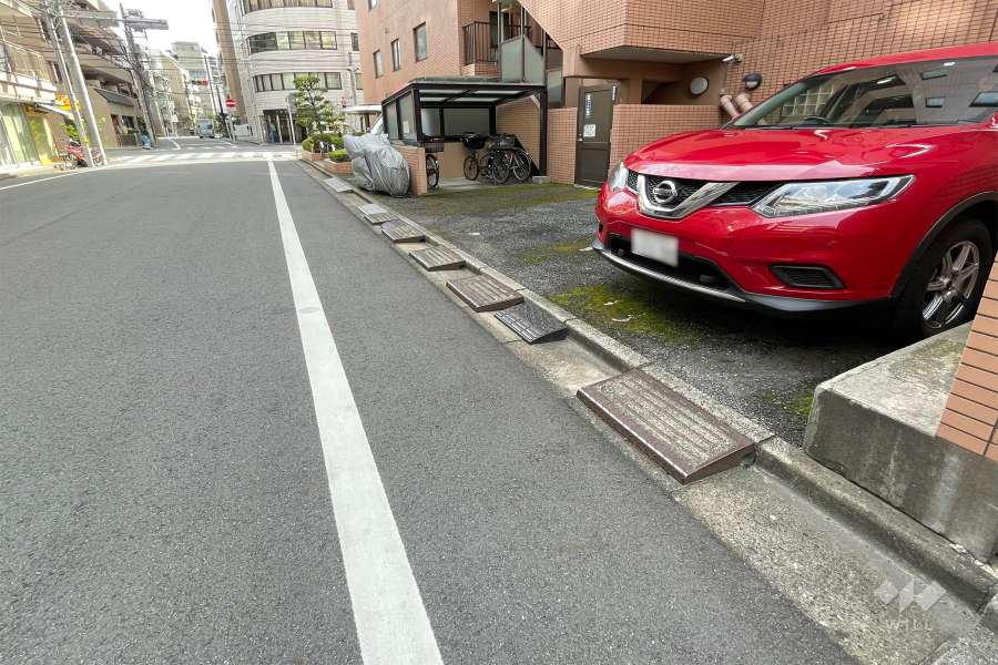 敷地北側の前面道路　