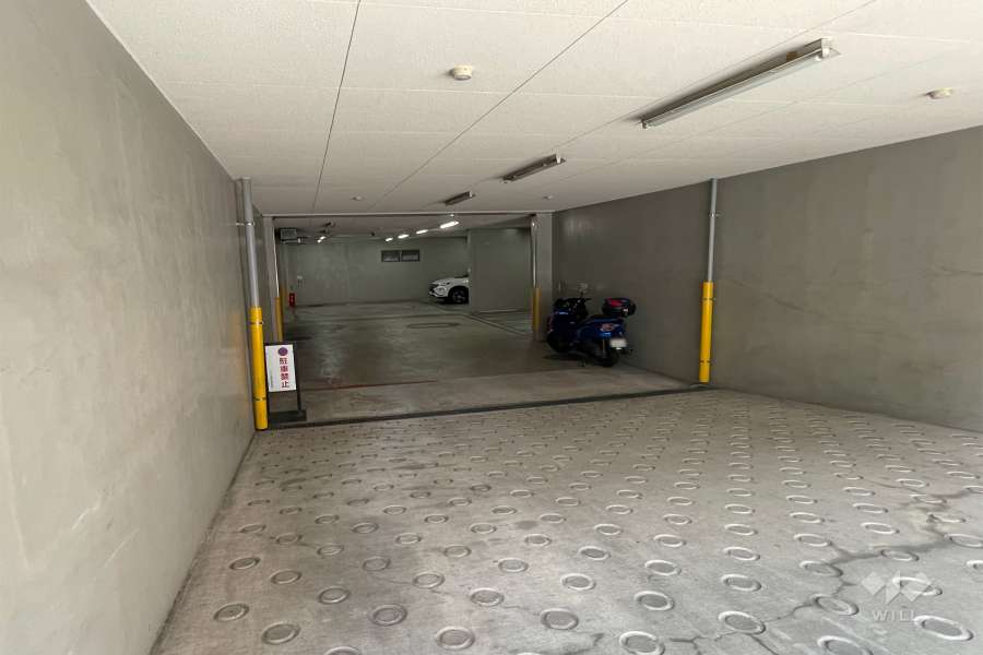 敷地内駐車場（屋内平面式）