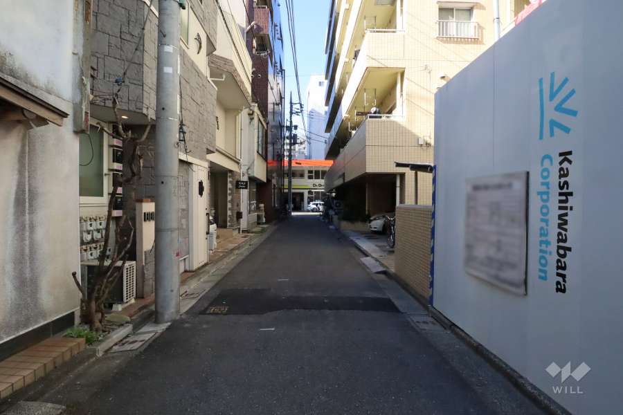 敷地南側の前面道路　　