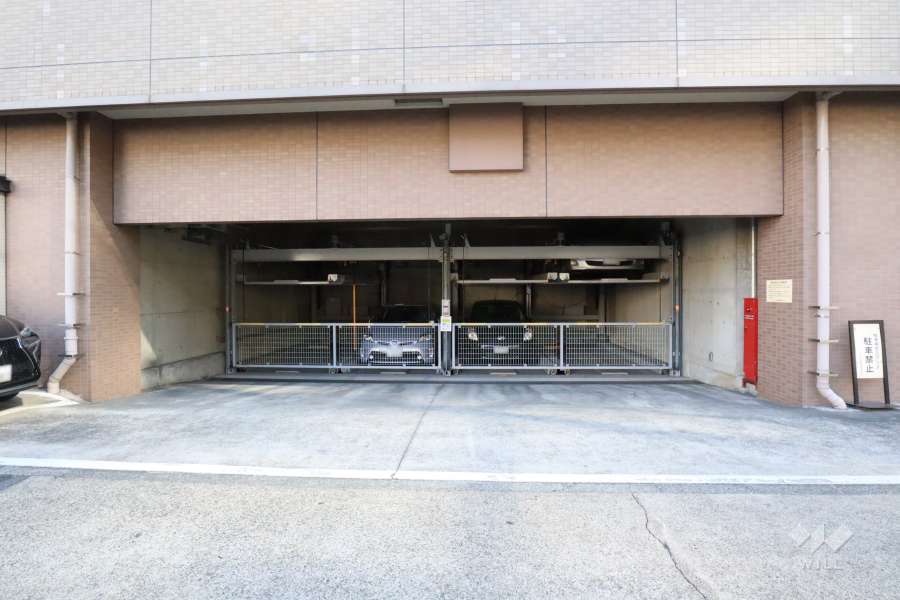 敷地内駐車場（屋内機械式）