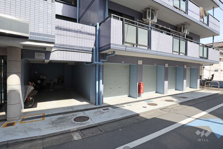 駐車場の出入り口