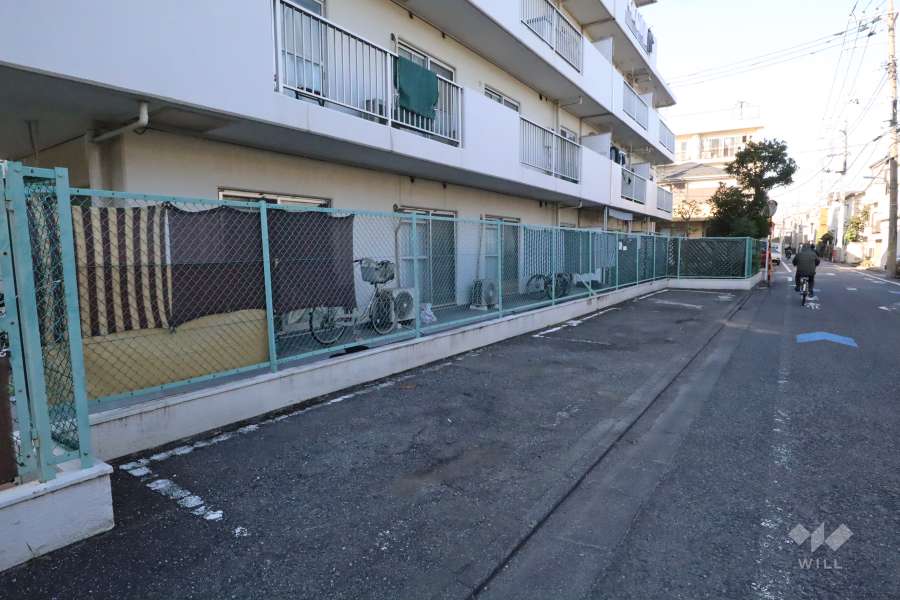 敷地内駐車場（屋外平面式）