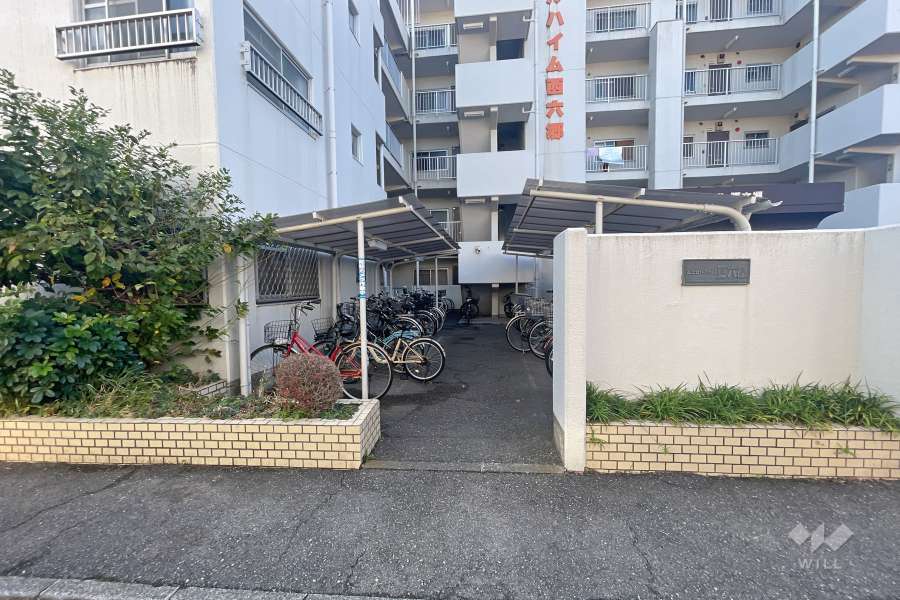 駐輪場（屋根付き）