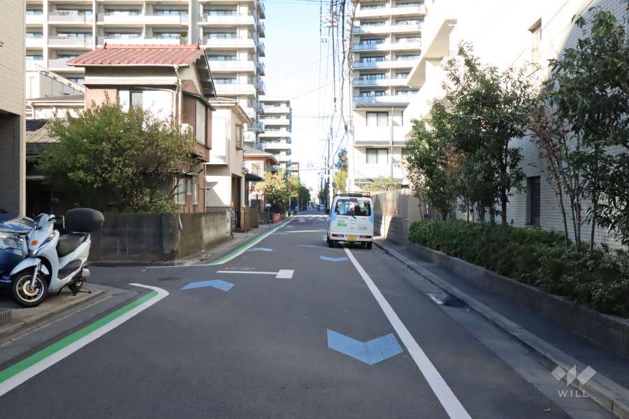 敷地西側の前面道路　　