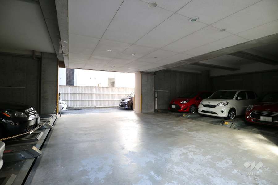 敷地内駐車場（屋内機械式・屋外平面式）