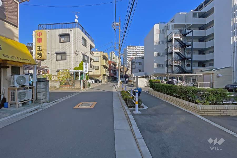 敷地北側前面道路（西側から）