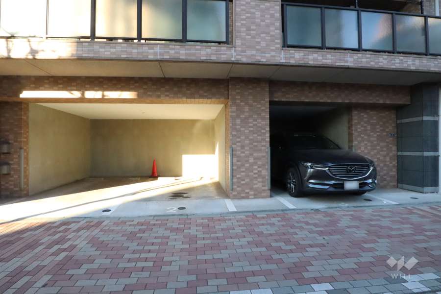 敷地内駐車場（屋外平面式）