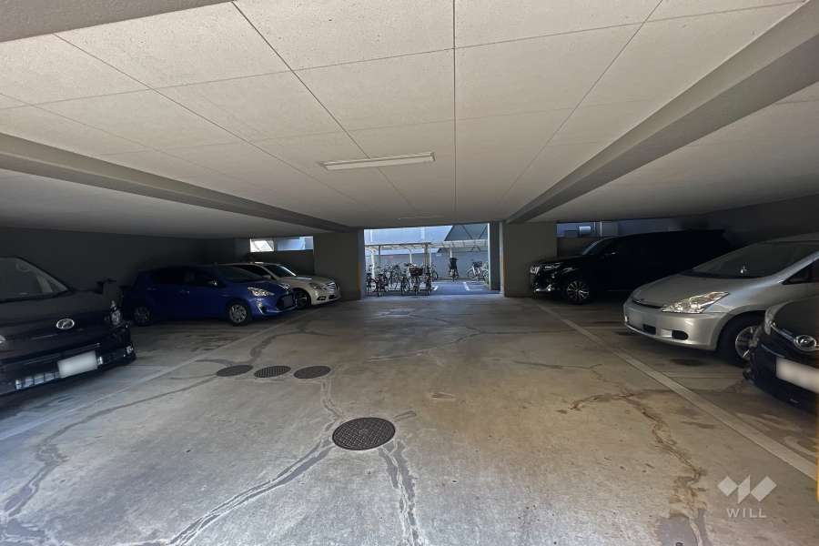 敷地内駐車場（屋外平面式）