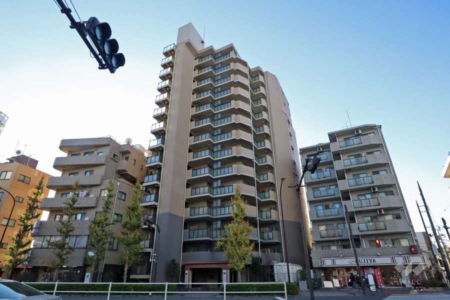 ライオンズマンション大鳥居第2の外観（北東側から）