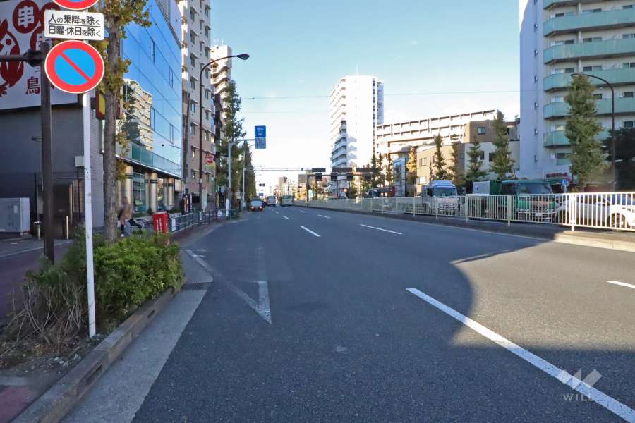 敷地東側の前面道路（国道131号/産業道路）